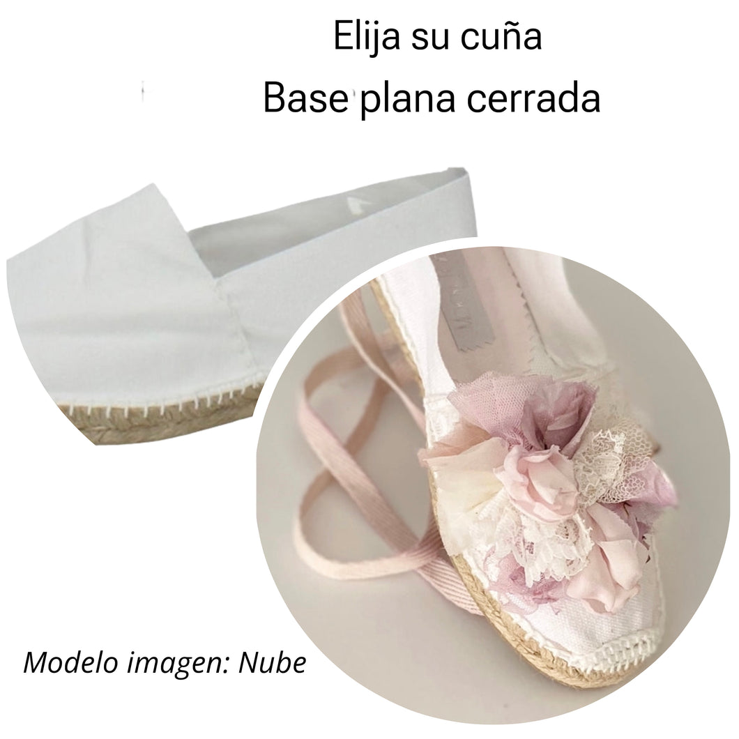 Alpargatas de niña Comunión, Arras y Ceremonia. Zapatos Comunión personalizados. Modelo NUBE.