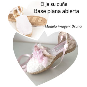 Alpargatas de niña Comunión, Arras y Ceremonia. Zapatos Comunión personalizados. Modelo NUBE.