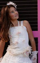 Load image into Gallery viewer, OUTLET VESTIDO COMUNIÓN. CAMBIO MUESTRARIO. MODELO HANNA.