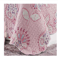 Load image into Gallery viewer, Colcha de verano. Boutí. Modelo Powder..Decoración Niña. Regalos de Comunión.