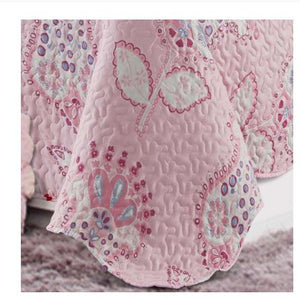 Colcha de verano. Boutí. Modelo Powder..Decoración Niña. Regalos de Comunión.